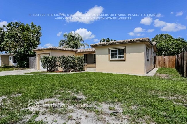 Building Photo - 208 NW 80th Ave