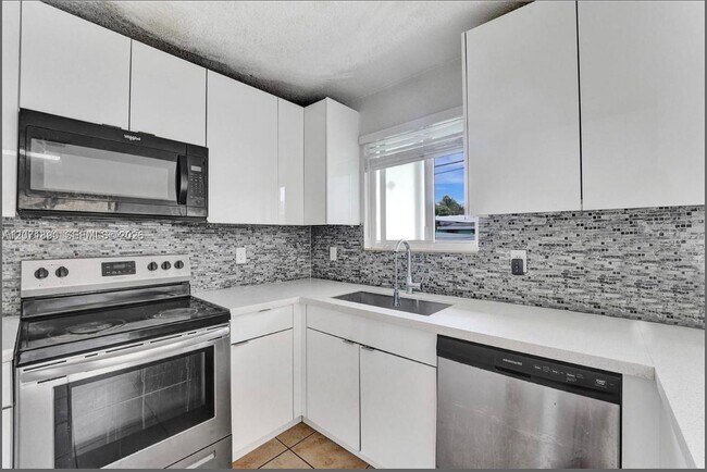 Foto del edificio - 1154 NW 103rd St