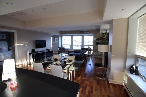 Primary Photo - 250 1st Ave