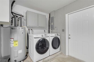 Building Photo - 1653 S Fountainhead Rd