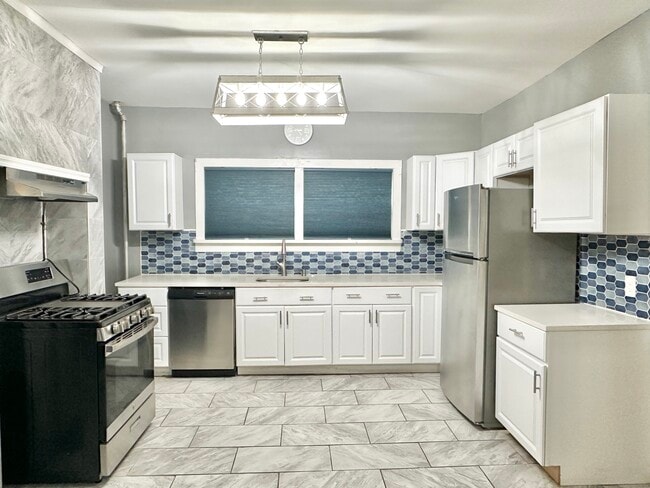 Foto del edificio - 519 S River St