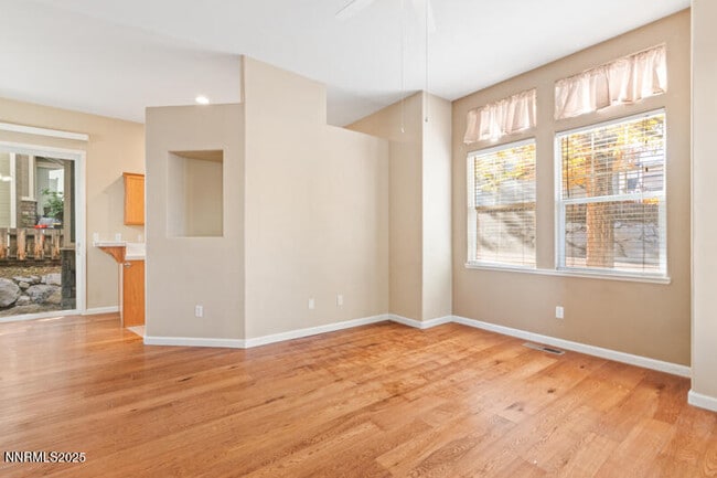 Building Photo - 3550 Mashie Dr