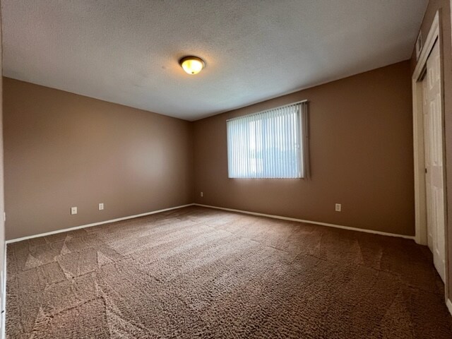 Foto del edificio - 7100 Van Dorn St