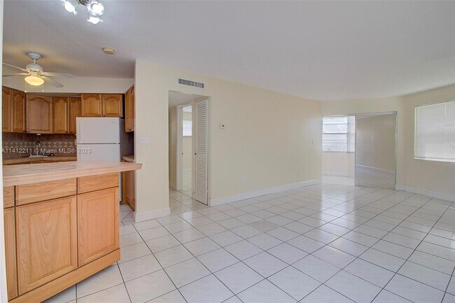 Foto del edificio - 1611 NE Miami Gardens Dr