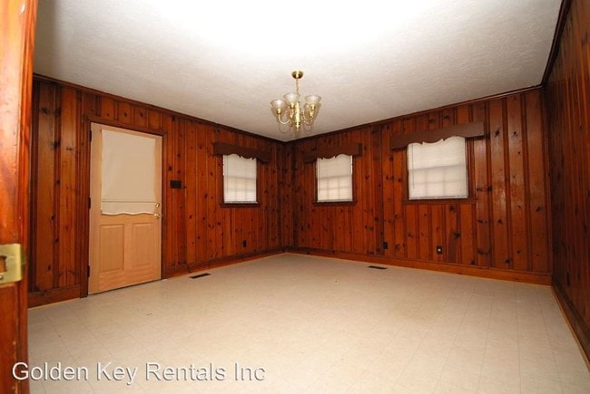 Building Photo - 1305 Edgerton St