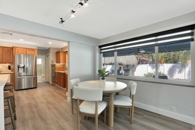 Foto del edificio - 1681 SE 4th Ct
