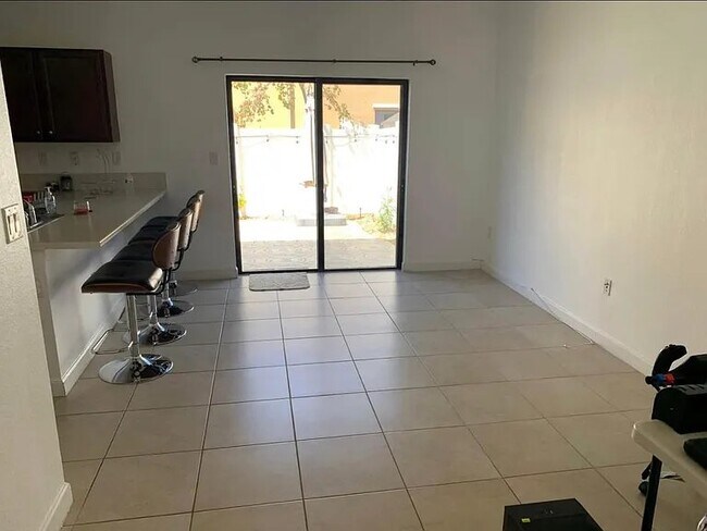 Foto del edificio - 9264 W 33rd Ct