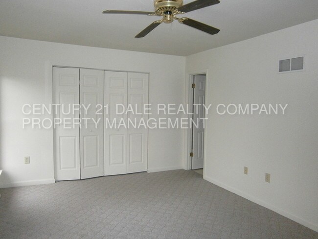 Foto del edificio - 146 Crown Pointe Dr