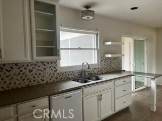 Foto del edificio - 34784 Acacia Ave
