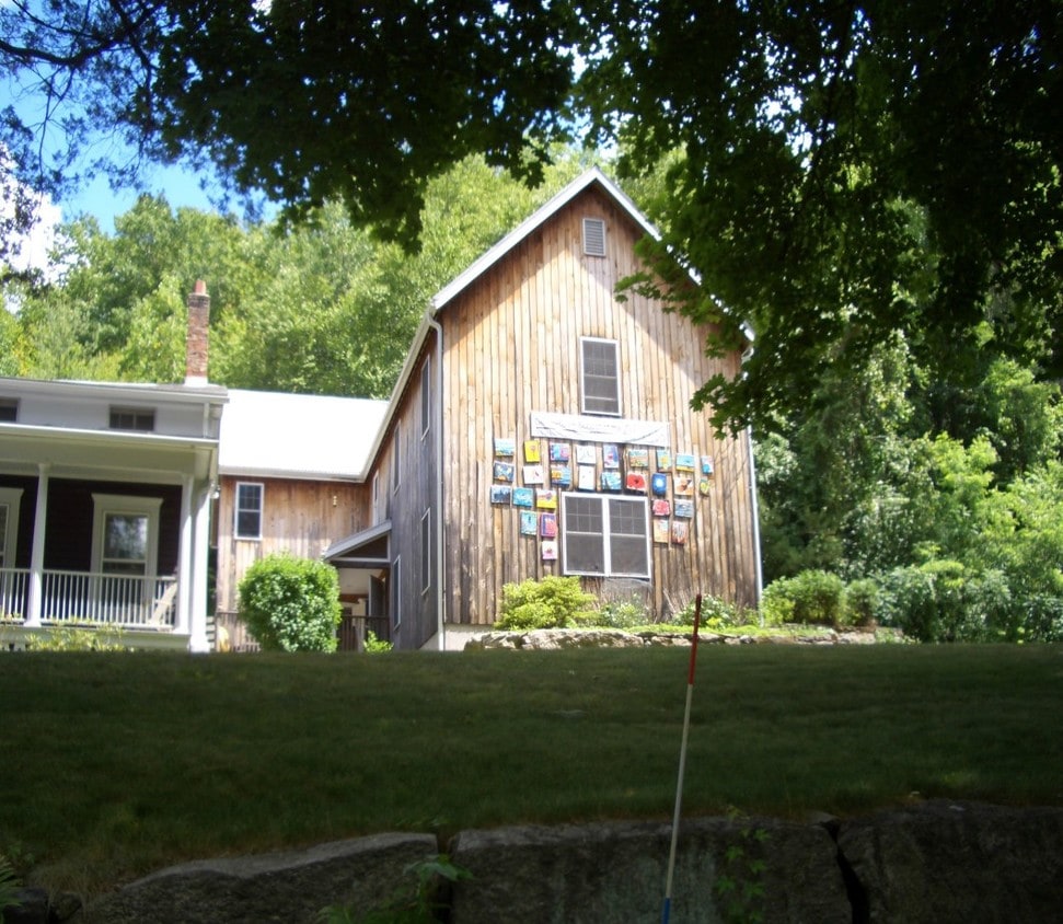 Building 2 Apartments in Redding, CT