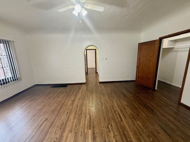 Foto del edificio - 1844 E 5th St.