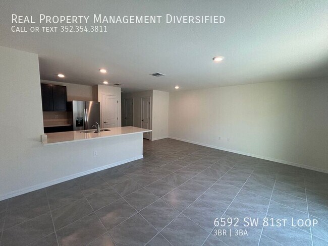 Foto del edificio - 6592 SW 81st Lp