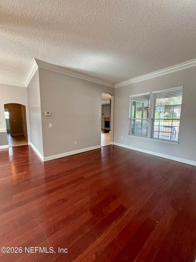 Building Photo - 11827 Crusselle Dr