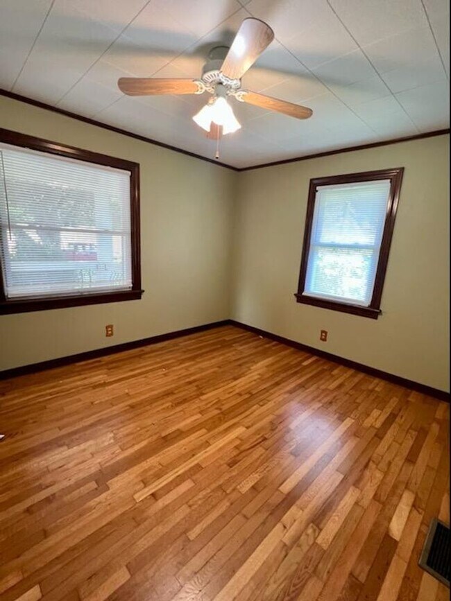Foto del edificio - West Asheville Rental