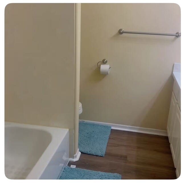 Building Photo - 13674 Garden Grove Ct