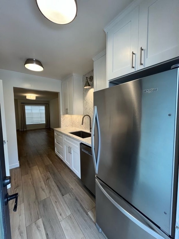 Building Photo - 419 S Rexford Dr