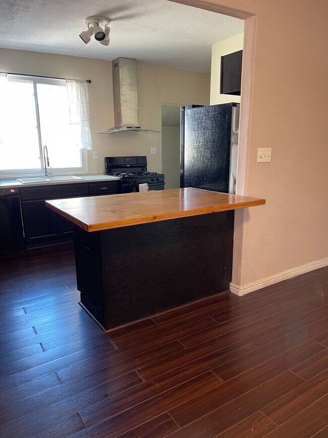 Foto del edificio - 3 Bedroom 2 Bath home