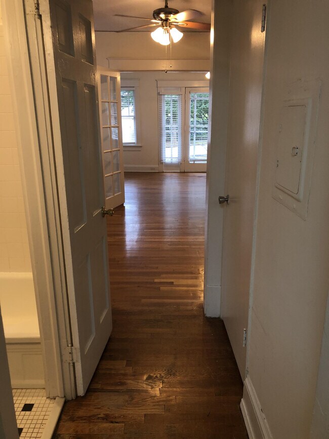Foto del edificio - 895 Drewry St NE