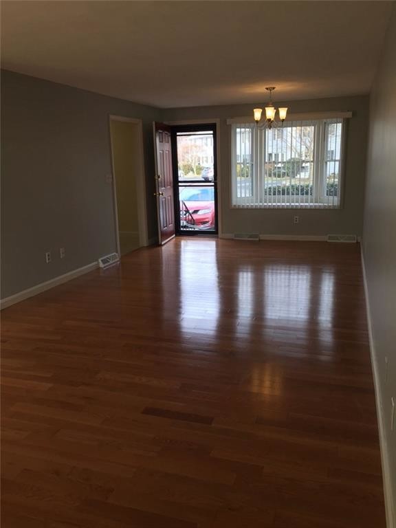 Building Photo - 503 Woodhaven Ct