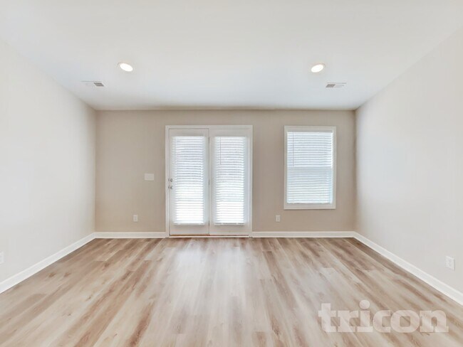 Foto del edificio - 5003 Morning Dove Ln