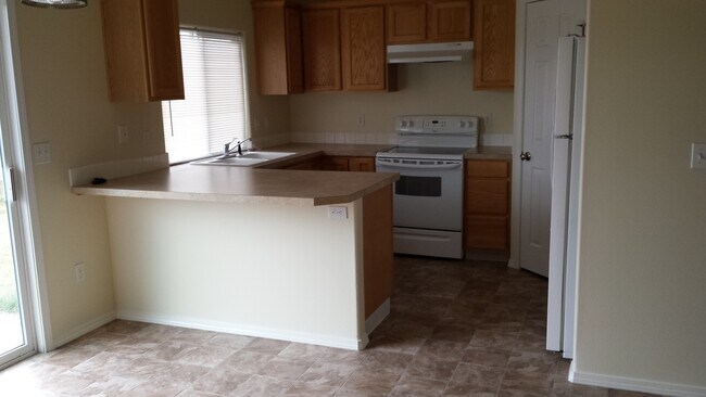 Foto del edificio - Meridian, 4 bedroom,2.5 Bathroom, 2 car garage, 1546 Sqft, Destiny Cove Sub.,