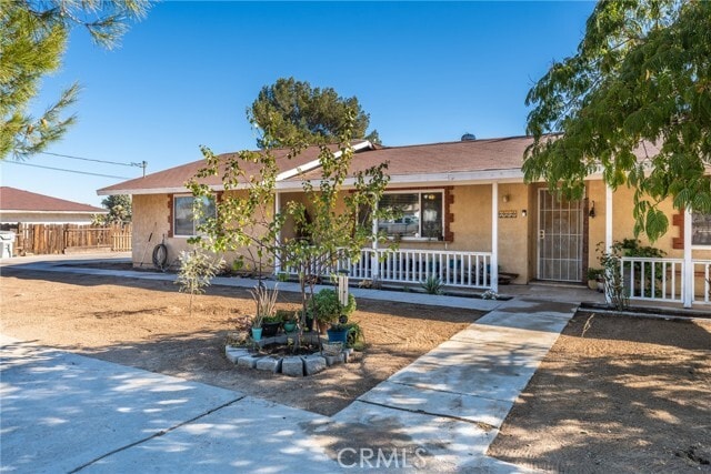 Building Photo - 9909 Redwood Ave