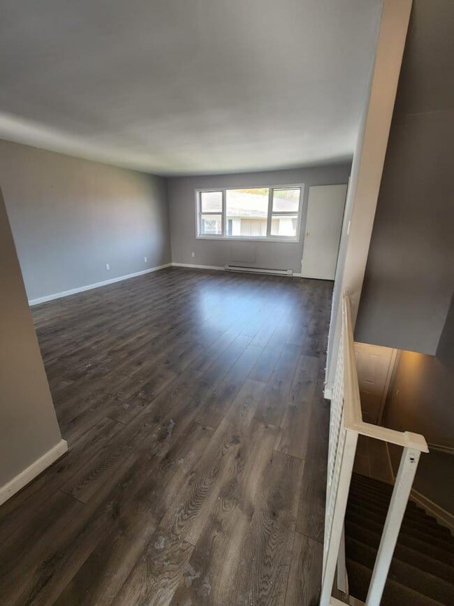 Building Photo - Valley View Garden Apartments