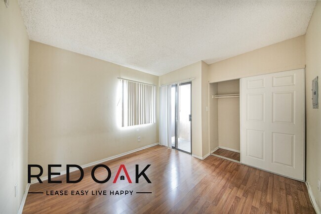 Foto del edificio - 15500-15504 Foothill Blvd