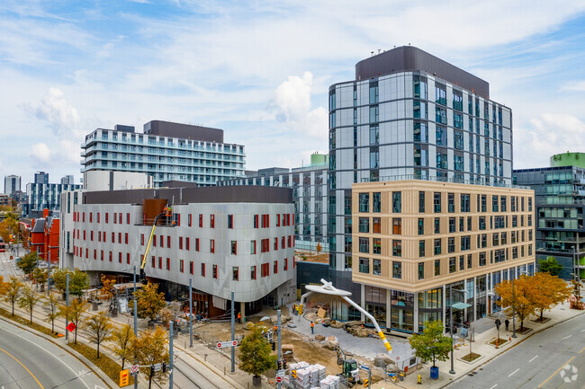 Building Photo - Birch House - Block 10