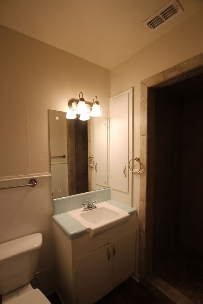Foto del edificio - Coming Soon: 4 Bedroom 2 Bath home in Tyler!