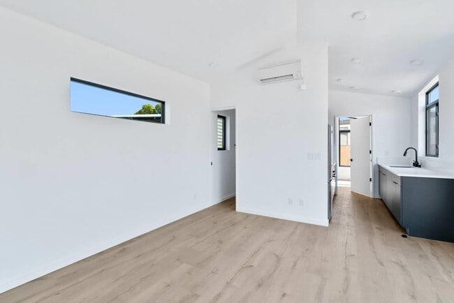 Foto del edificio - 1570 7th Ave