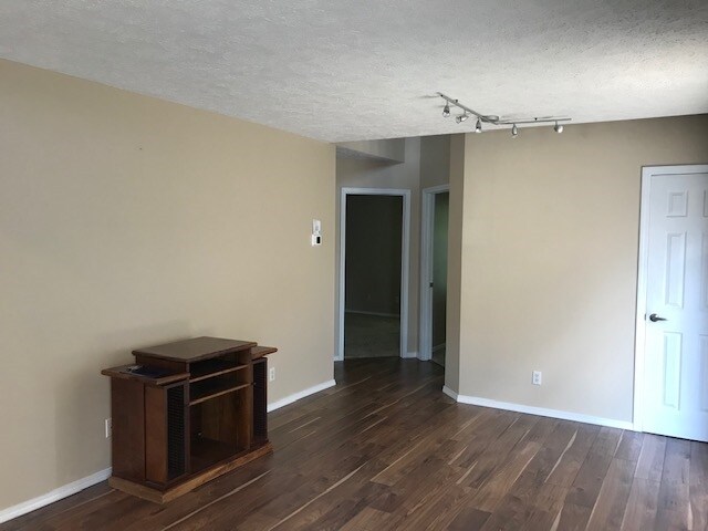 Foto del edificio - 3924 Seasons Point