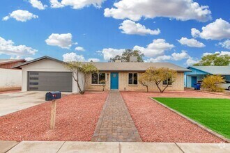 Building Photo - 252 S Cholla St