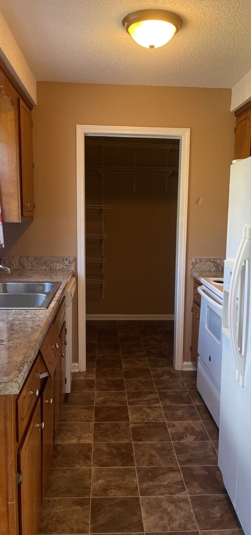 Foto del edificio - 867 Princeton Cir