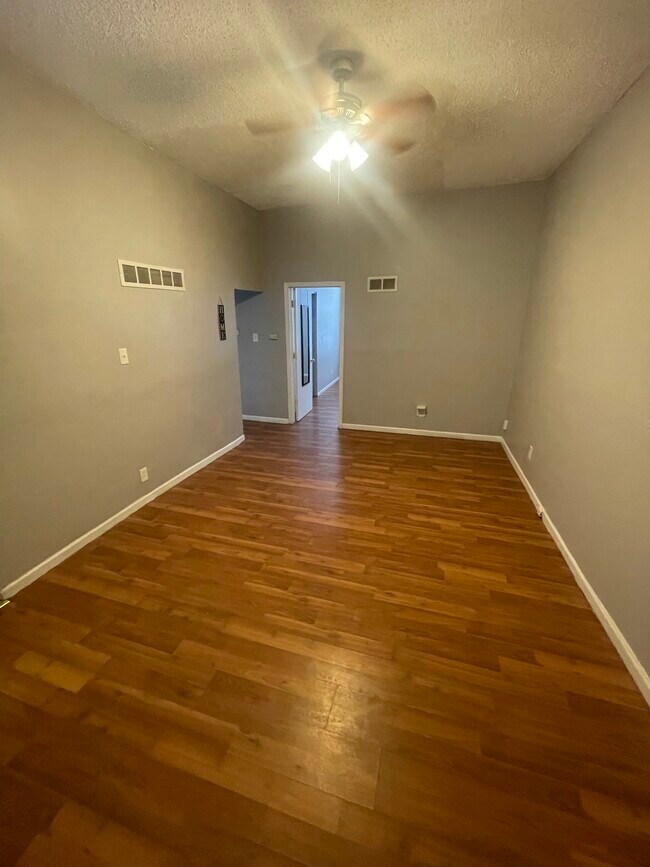 Foto del edificio - 2511 S 9th St.