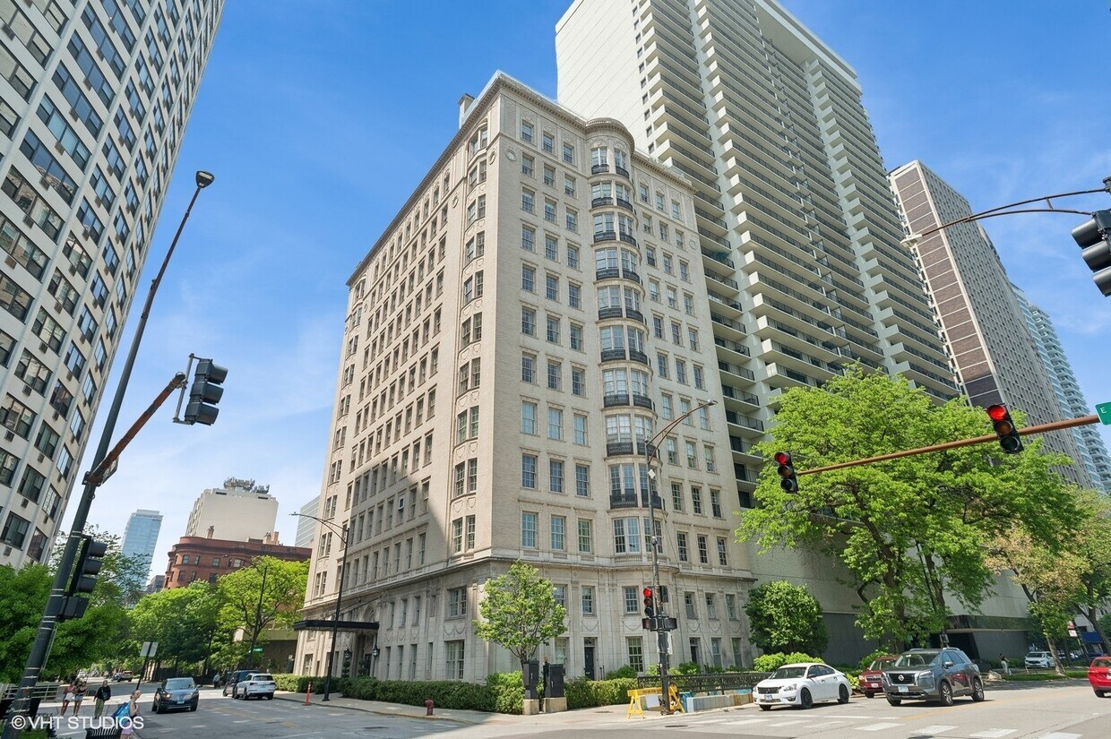Primary Photo - 1200 N Lake Shore Dr