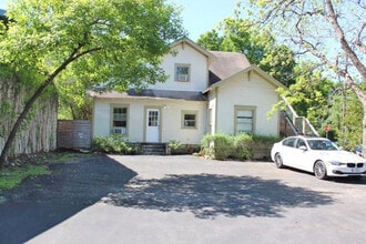 Building Photo - 1822 W 35th St