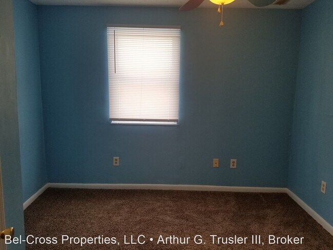 Building Photo - 3 br, 2 bath House - 2029 Listravia Ave