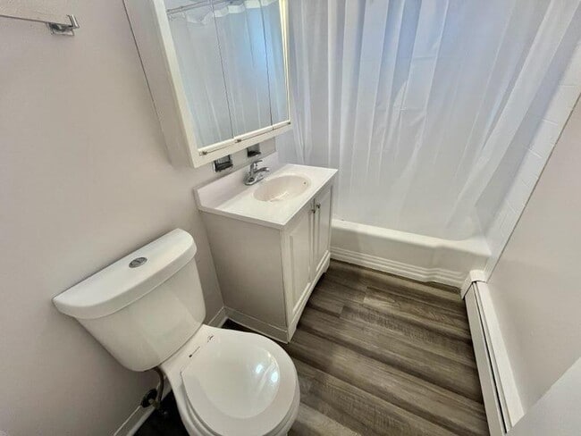 Building Photo - 2122 135th Pl