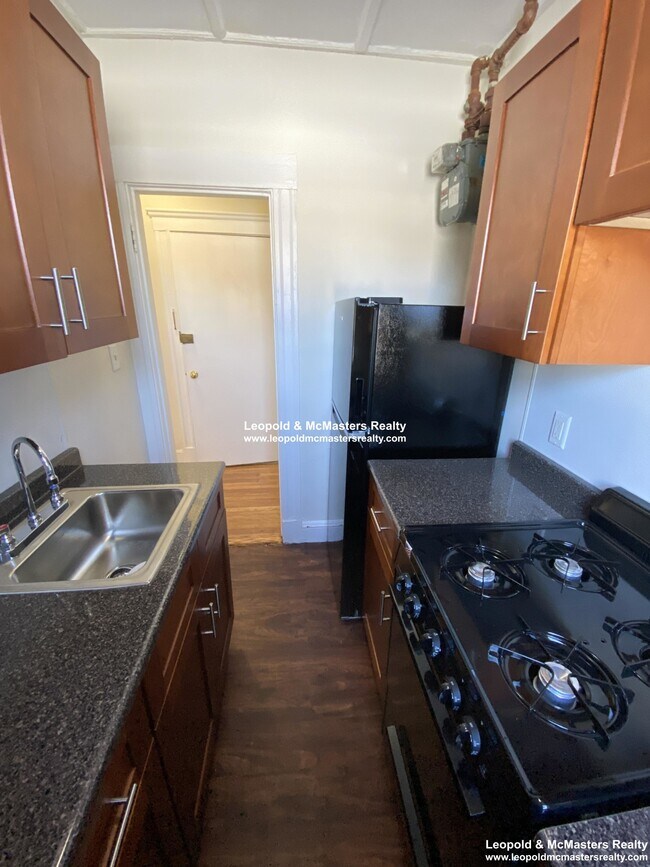 Building Photo - 1192 Boylston St