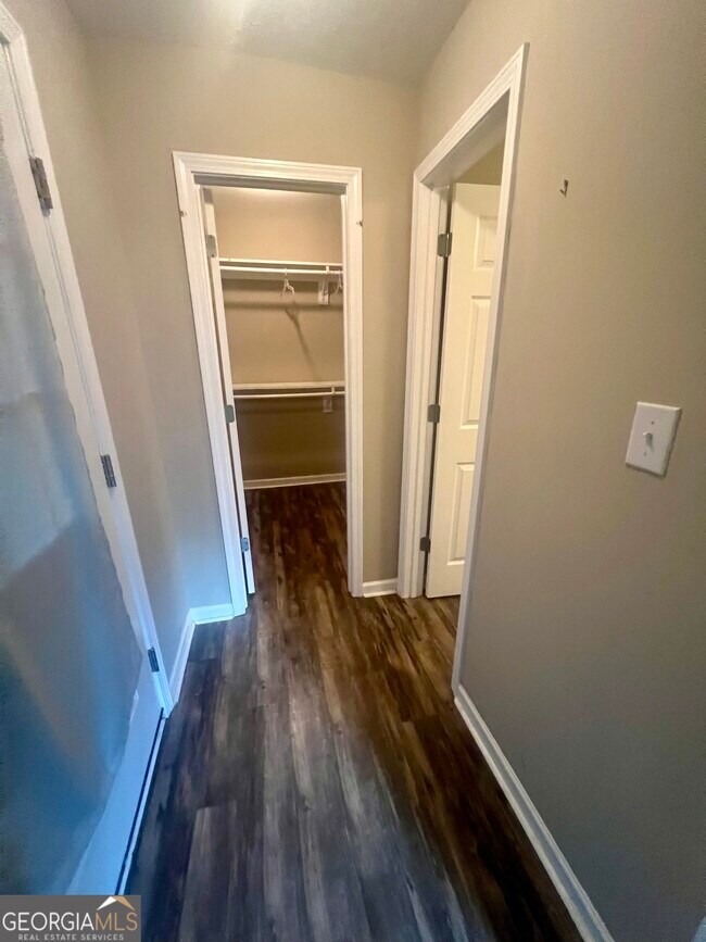 Foto del edificio - 1097 Tucker Rd