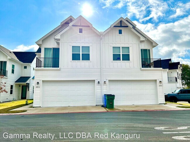 Foto del edificio - 2 br, 2.5 bath House - 267 Lourdes Unit #A