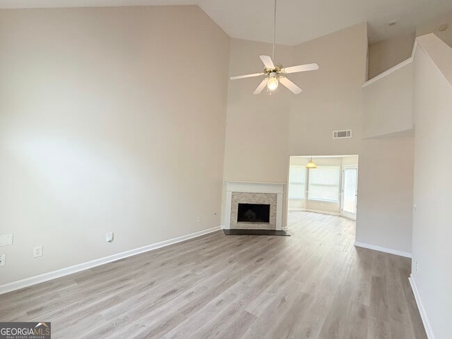 Building Photo - 1007 Rolling Meadows Rd