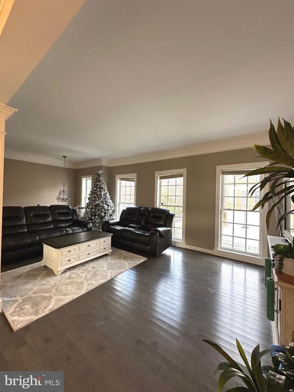Building Photo - 8441 Kirby Lionsdale Dr