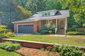 Building Photo - 111 Bel Arbor Ln