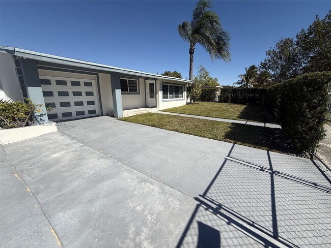 Foto del edificio - 9611 Jamaica Dr