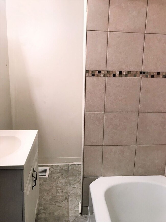 Foto del edificio - Highland Park - Apartments For Rent In Pittsburgh