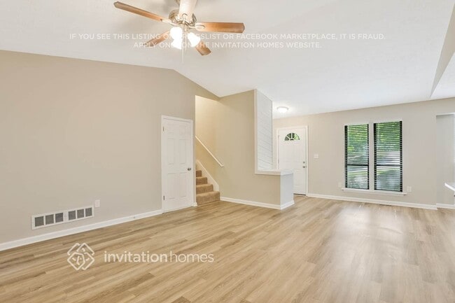 Foto del edificio - 5145 Forest Mist Dr