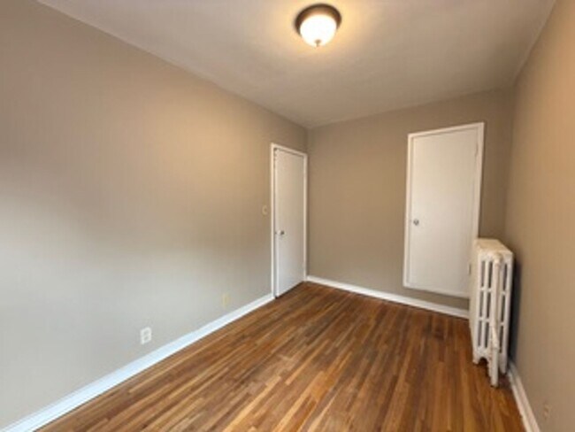 Foto del edificio - 468 N Herschel St