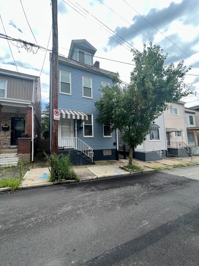 Building Photo - 419 Taylor St